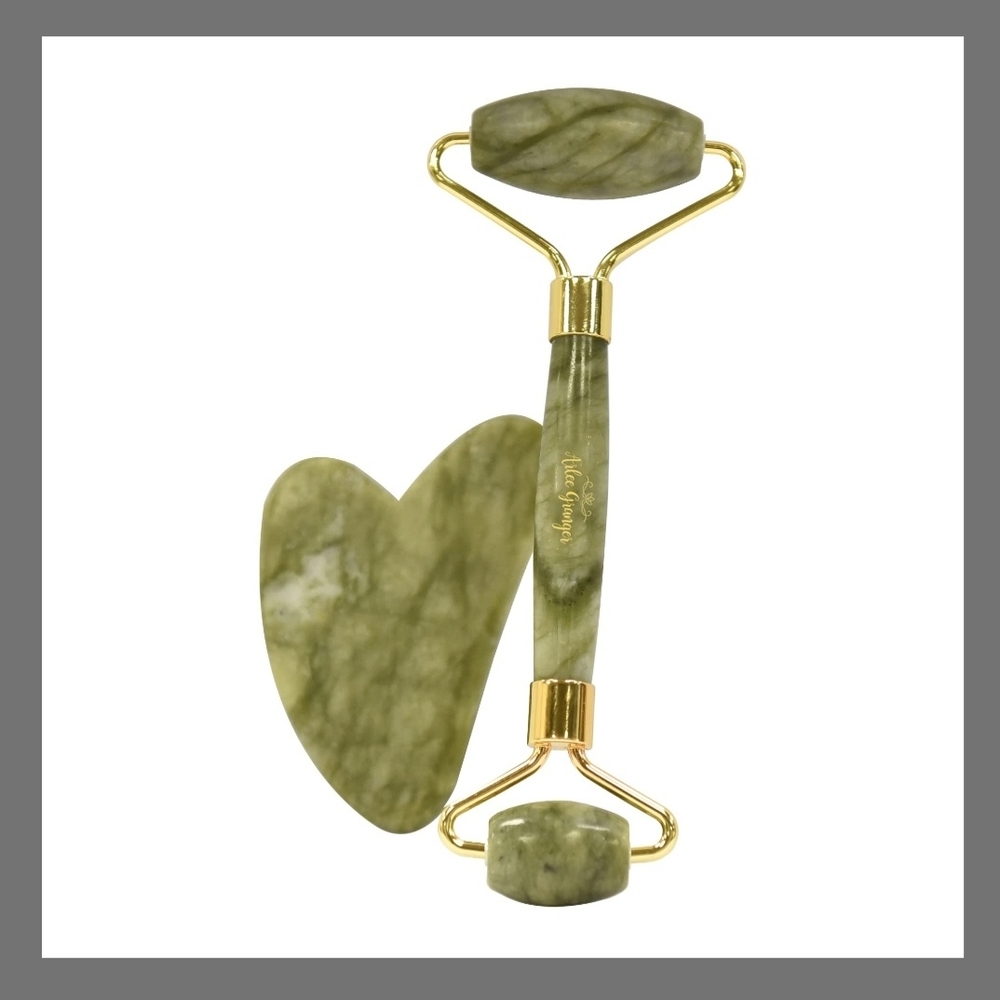 Arlee Granger -Green Jade Facial Roller and Gua Sha Set - Picture 2 of 4